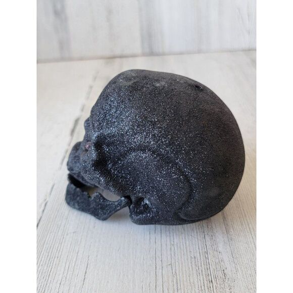 Mini black glitter skull light up prop Halloween decor - Picture 3 of 8